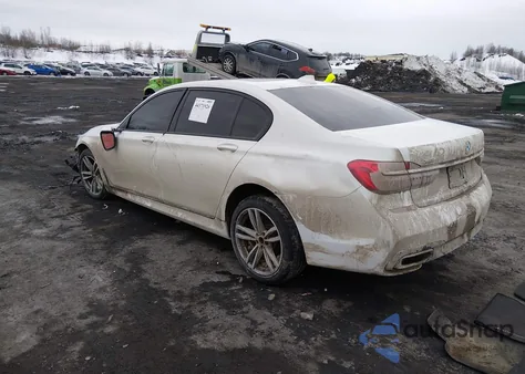 2016 BMW 750I xDrive z USA, uszkodzony, nr VIN WBA7F2C53GG419359